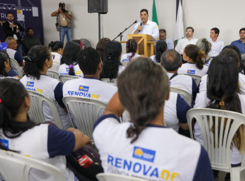 ibaneis-lanca-novo-ciclo-do-renovadf-com-2.300-vagas
