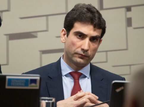 galipolo-diz-que-e-obrigacao-do-bc-usar-selic-para-controlar-inflacao