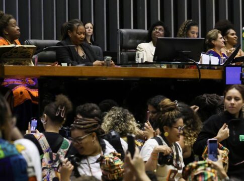 sessao-solene-na-camara-homenageia-marcha-das-mulheres-negras
