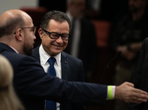 saiba-onde-almir-garnier,-ex-comandante-da-marinha,-cumprira-pena