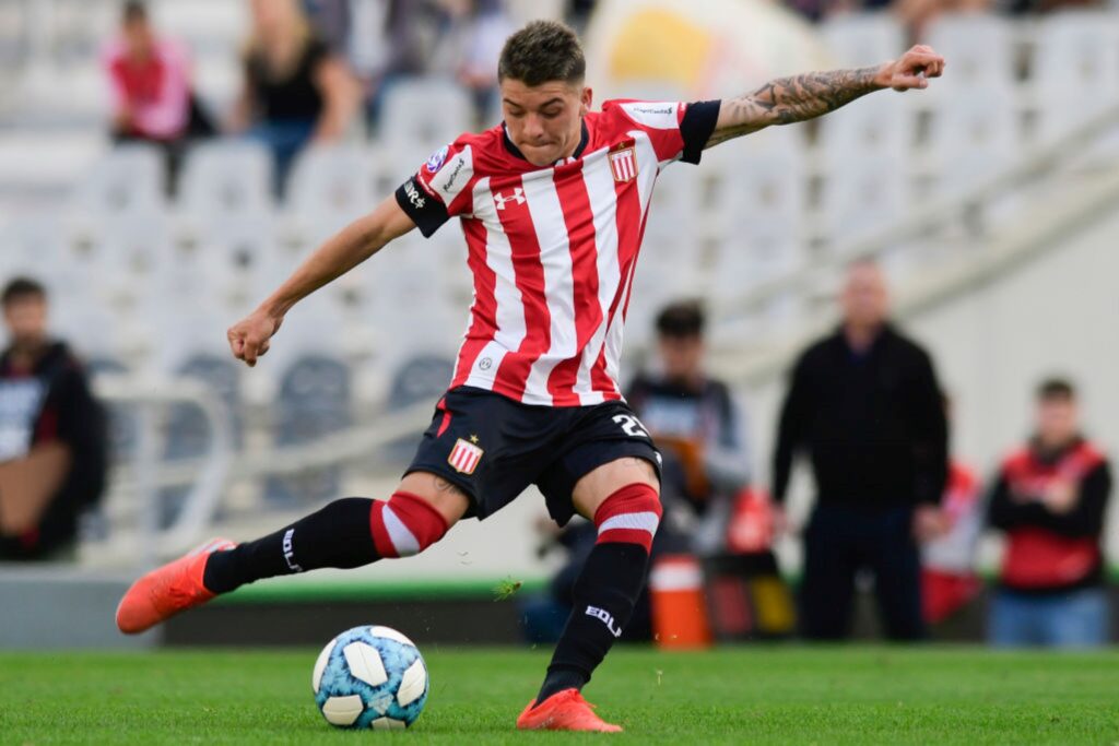 atacante-do-penarol-e-condenado-por-estupro-e-desmaia-ao-ler-sentenca