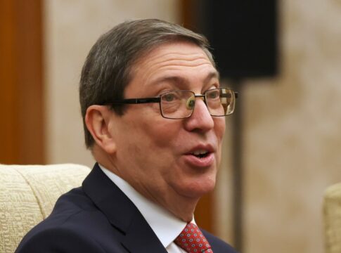 cuba-alerta-que-trump-busca-queda-“violenta”-do-governo-da-venezuela