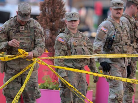 o-que-se-sabe-sobre-tiroteio-que-feriu-2-soldados-perto-da-casa-branca