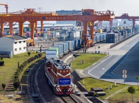 china:-11-trabalhadores-morrem-atropelados-por-trem-de-carga