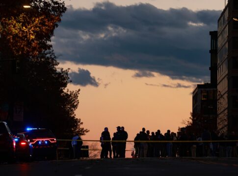 eua-suspendem-todos-os-pedidos-de-imigracao-do-afeganistao-apos-tiroteio