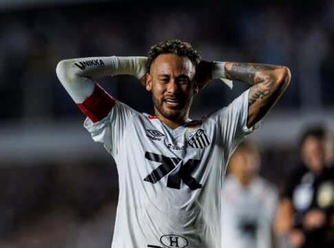 vitoria-do-fortaleza-aumenta-chances-de-rebaixamento-do-santos.-veja