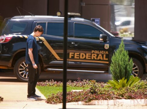 “esta-muito-mal”,-diz-jair-renan-apos-visitar-bolsonaro-na-prisao