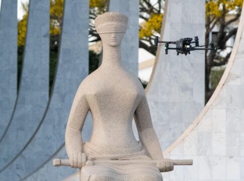 fora-do-stf-ha-14-anos,-ex-ministra-renova-passaporte-diplomatico