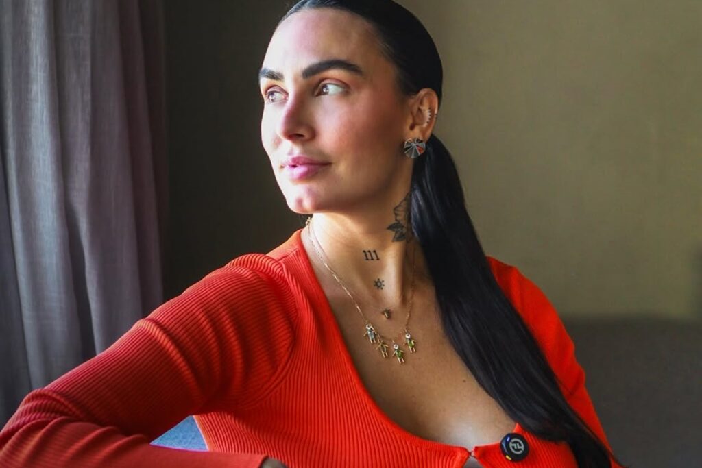 clara-maia-vai-as-lagrimas-ao-revelar-alta-de-theo,-de-2-meses,-da-uti