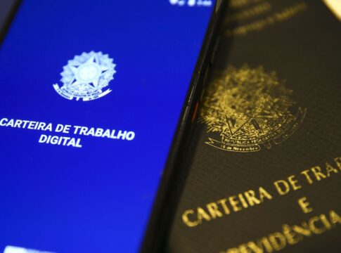 brasil-cria-85-mil-empregos-com-carteira-assinada-em-outubro