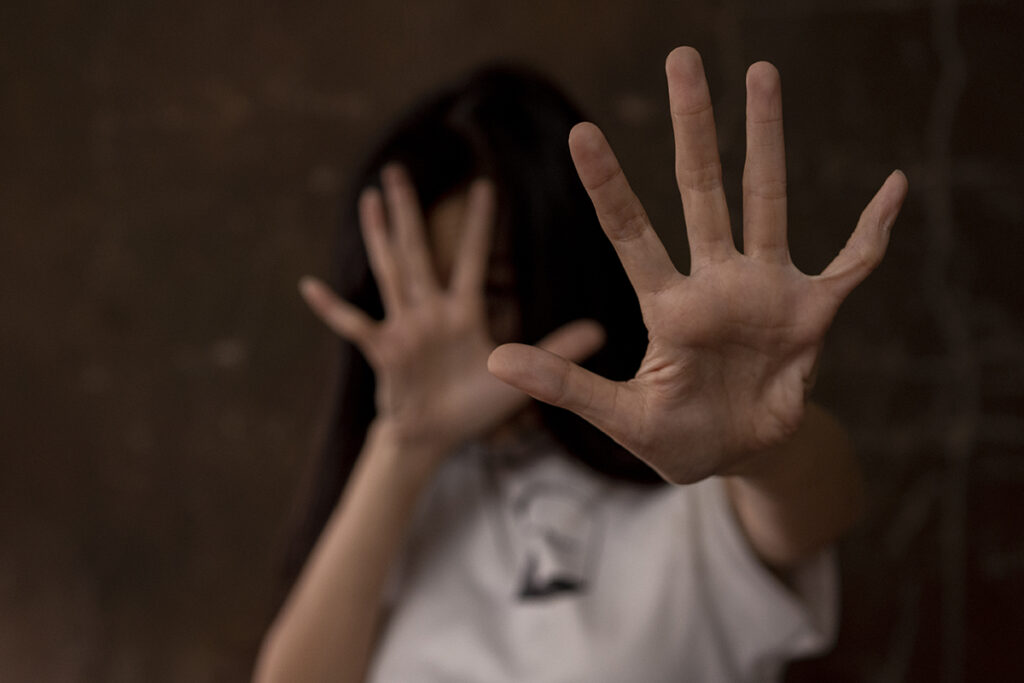 homem-e-preso-suspeito-de-tentar-beijar-menina-de-4-anos-na-boca