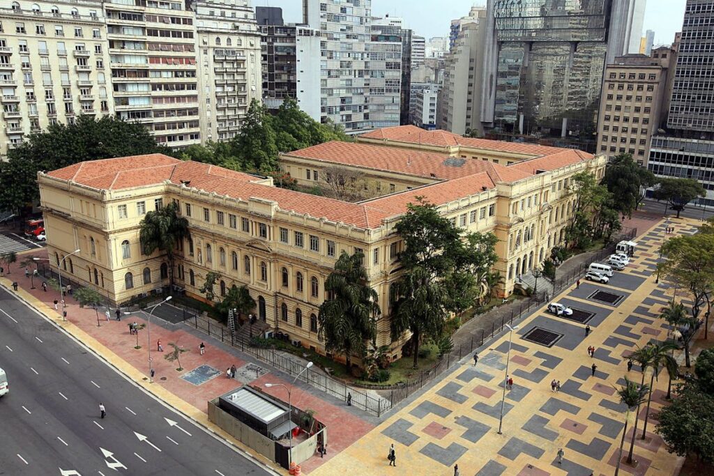 secretaria-da-educacao:-mudanca-de-gestores-em-escolas-e-reequilibrio