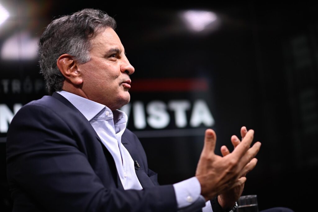 aecio-neves-revela-seu-futuro-politico-em-2026