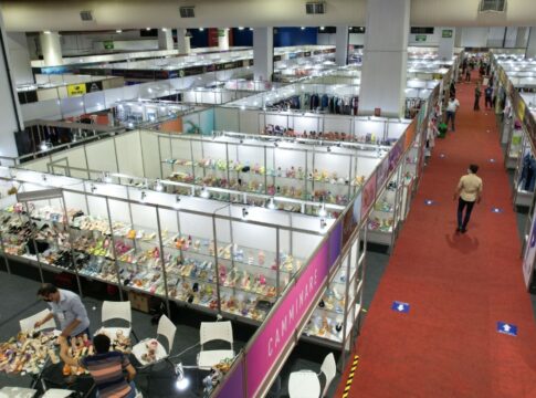 ibge:-no-trimestre,-desemprego-fica-em-5,4%,-na-menor-taxa-da-historia