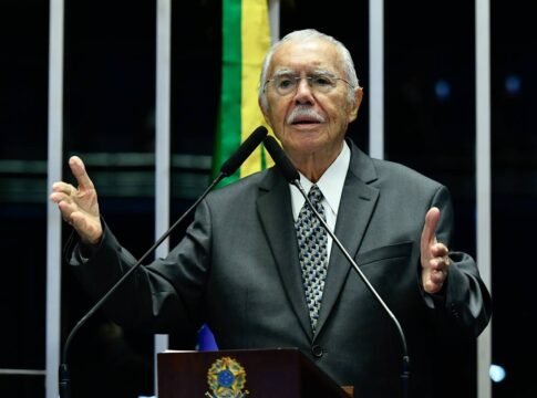 literatura,-vocacao-(por-jose-sarney)