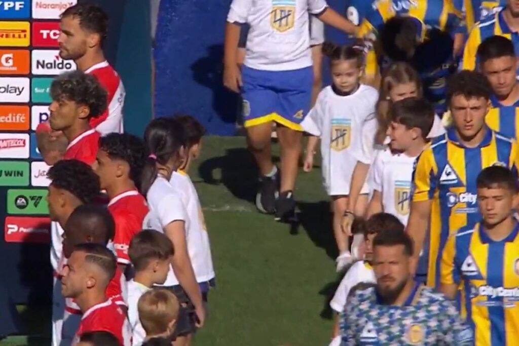 afa-pune-estudiantes-apos-jogadores-darem-as-costas-ao-rosario-central