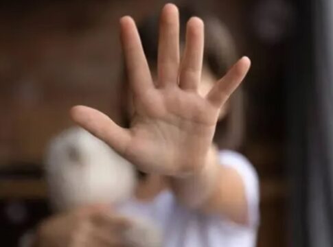 crianca-perde-ponta-do-dedo-em-acidente-na-escola-e-tjdft-condena-gdf