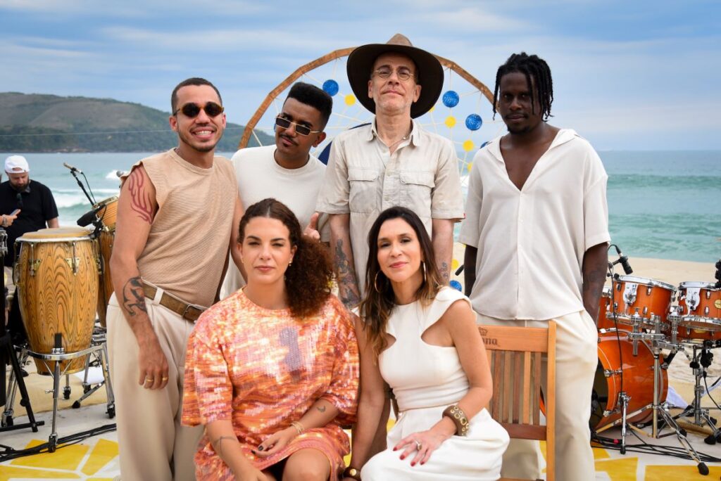 brasilia-recebe-turne-do-corona-luau-mtv-em-homenagem-a-cassia-eller