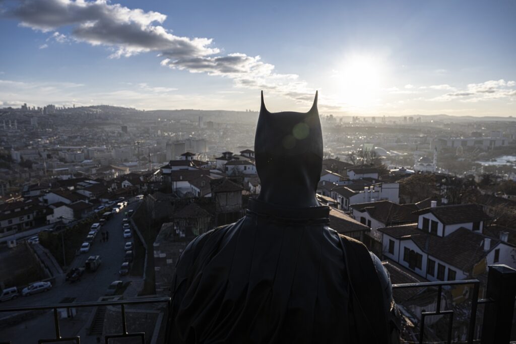 presenca-do-batman-faz-pessoas-serem-mais-bondosas,-sugere-estudo