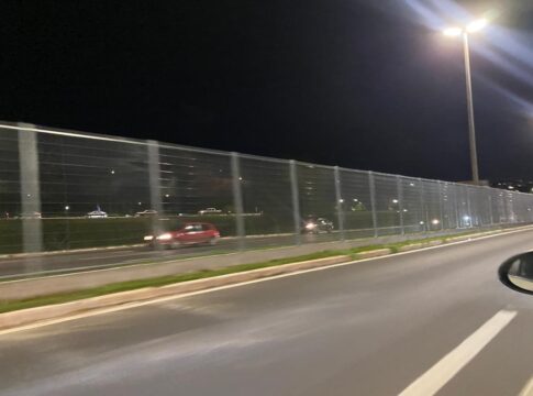 der-instala-grades-em-ponte-do-df-para-evitar-travessia-de-pedestres