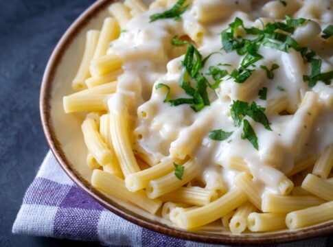 molho-branco:-como-fazer-o-acompanhamento-perfeito-de-massas-e-carnes