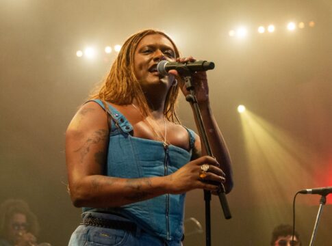 liniker:-“sou-uma-travesti-cantando-sobre-o-desejo-de-ser-amada”