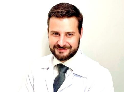 medico-palmeirense-morto-em-lima-foi-homenageado-por-alunos-ha-1-mes