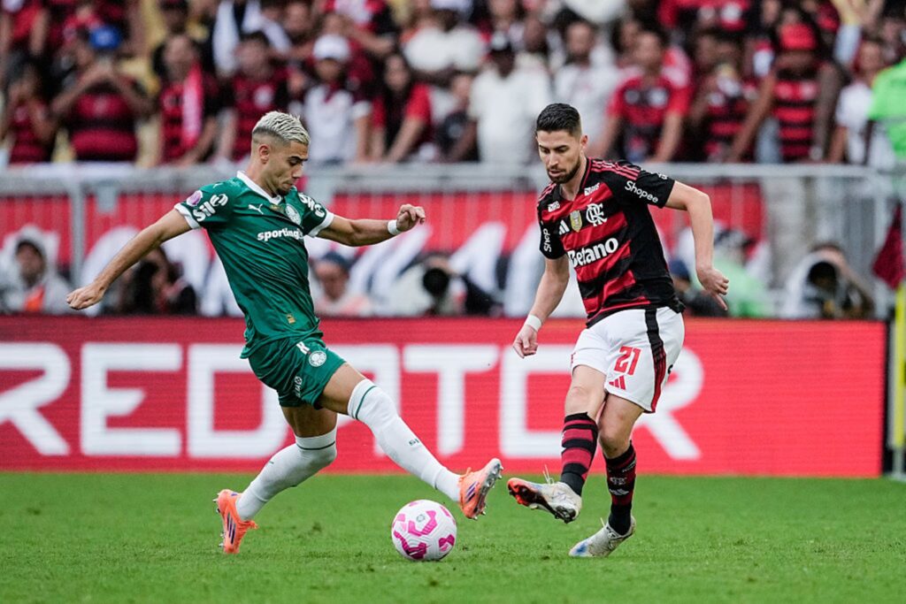 final-da-libertadores-comecara-com-15-minutos-de-atraso;-entenda