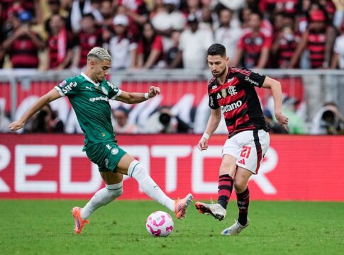 final-da-libertadores-comecara-com-15-minutos-de-atraso;-entenda