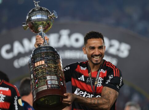 flamengo-se-torna-o-quarto-maior-campeao-da-historia-da-libertadores