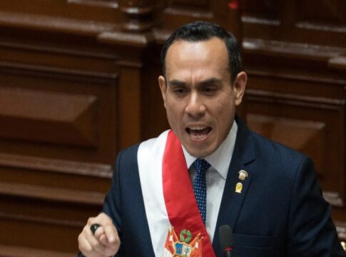 para-barrar-onda-migratoria,-peru-decreta-emergencia-em-fronteira-com-chile