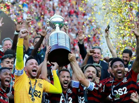 tetracampeao:-relembre-todos-os-titulos-do-flamengo-na-libertadores
