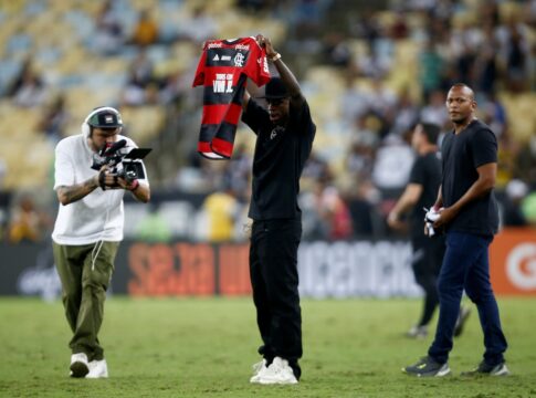 libertadores:-vinicius-jr.-comemora-o-tetracampeonato-do-flamengo