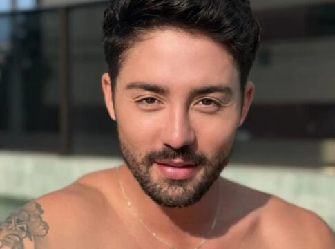 rico-melquiades-rebate-criticas-apos-anunciar-cirurgia-intima