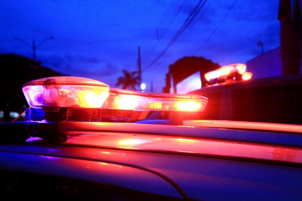 Mãe mantida em cárcere pelo filho é resgatada após bilhete de socorro mae-mantida-em-carcere-pelo-filho-e-resgatada-apos-bilhete-de-socorro