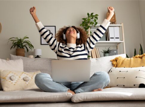 dezembro:-aprenda-simpatia-para-comecar-o-mes-com-dinheiro-e-leveza