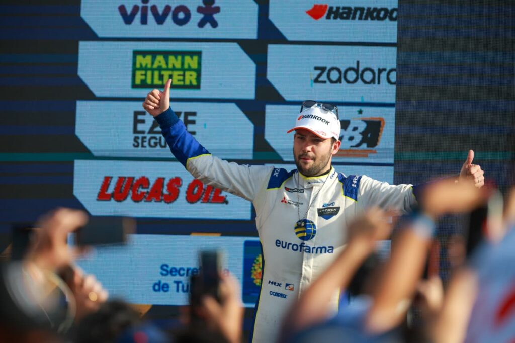 stock-car:-lider,-felipe-fraga-analisa-podio-no-df-e-fala-sobre-titulo