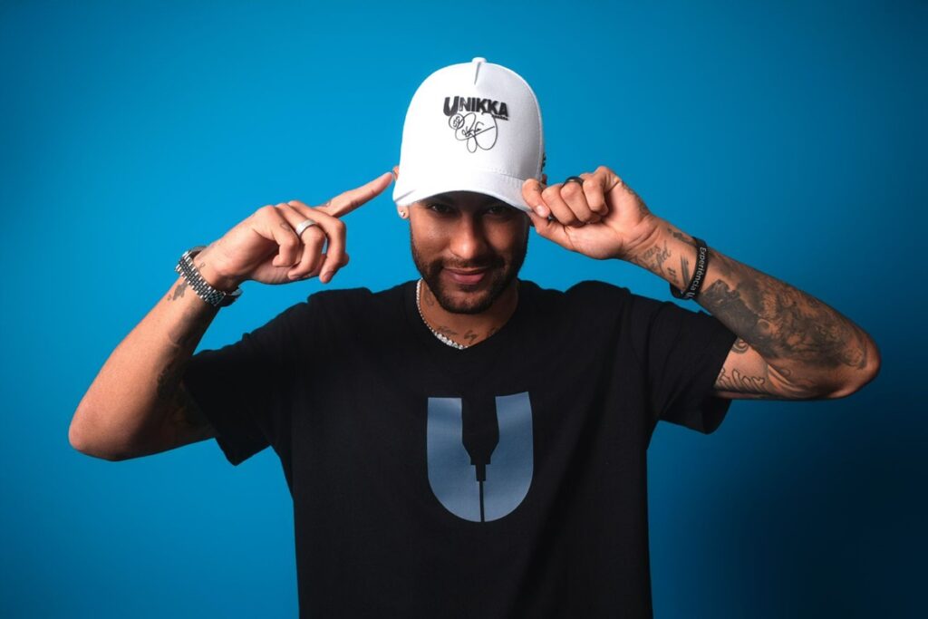 empresa-de-neymar-suspende-contrato-com-farmaceutica-alvo-da-pf