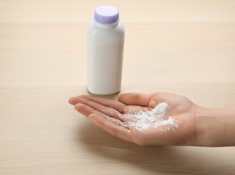 entenda-a-relacao-entre-talco,-amianto-e-o-risco-de-desenvolver-cancer