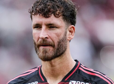 affair?-leo-pereira-e-visto-saindo-de-festa-com-ginasta-da-selecao