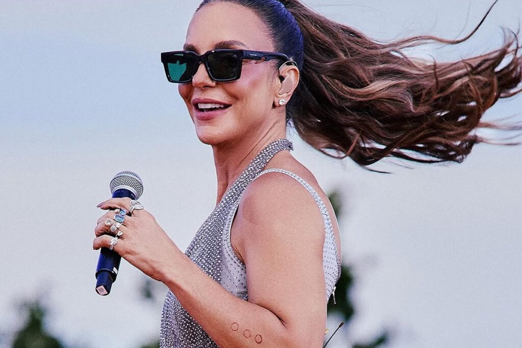 solteira,-ivete-causa-em-primeiro-show-apos-separacao:-“fogo-no-cu”