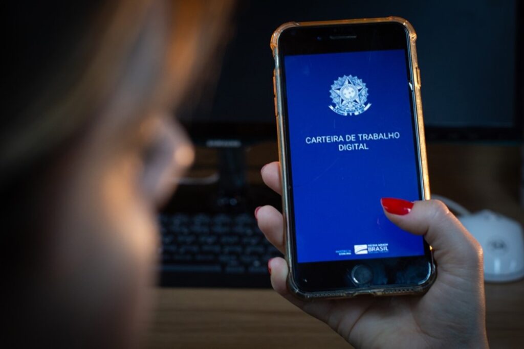 semana-comeca-com-131-vagas-de-emprego-no-df;-confira