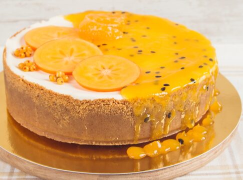 torta-mousse-de-maracuja:-confira-receita-cremosa-e-refrescante