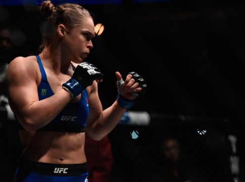 ronda-rousey-negocia-para-enfrentar-campea-olimpica-de-boxe,-diz-site