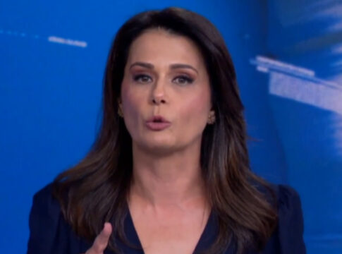 adriana-araujo-se-emociona-ao-vivo-ao-falar-de-violencia-contra-mulher