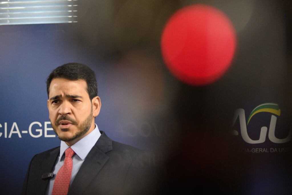 pl-e-novo-cancelam-almoco-que-contaria-com-a-presenca-de-messias