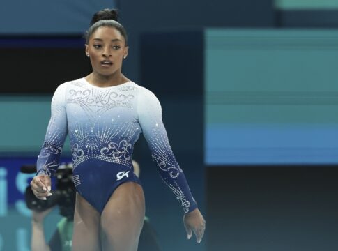 a-historia-de-simone-biles:-saiba-como-a-ginasta-esta-hoje