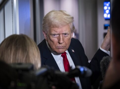 trump-ameca-venezuela-e-sinaliza-ataques-por-terra-“em-breve”