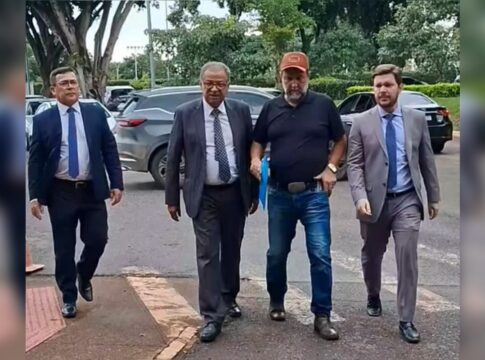 lider-dos-caminhoneiros-vai-a-presidencia-da-republica-comunicar-paralisacao