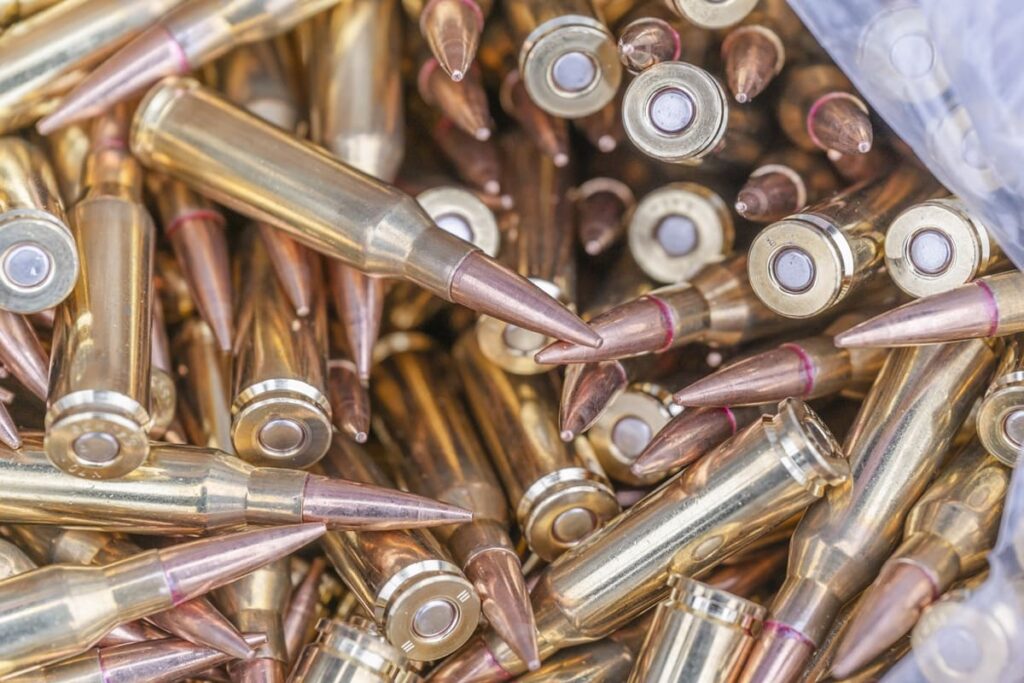 ladroes-roubam-carga-de-20-mil-municoes-do-exercito-alemao